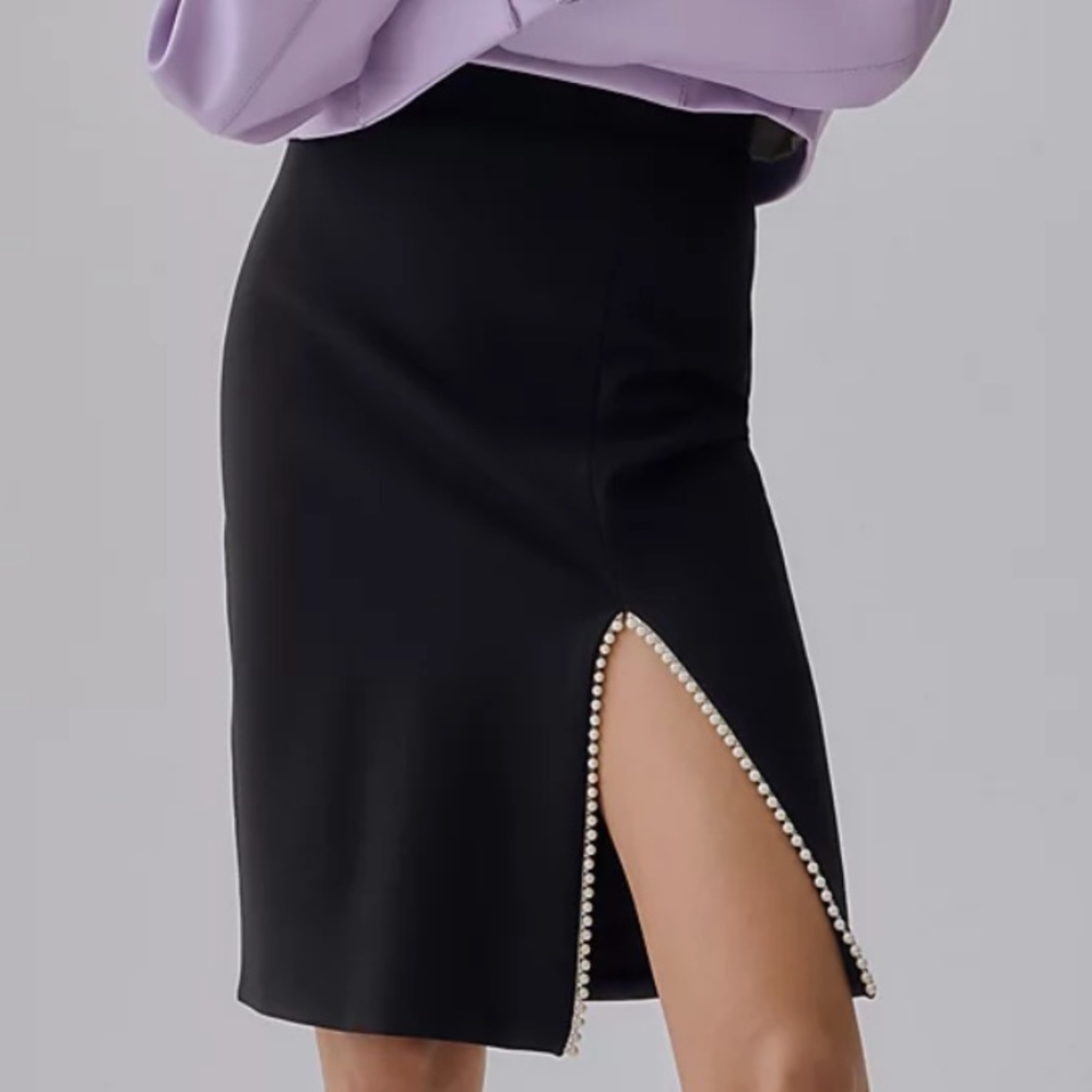 ✨ Anthropologie Pearl-Trimmed Slit Skirt Sz M